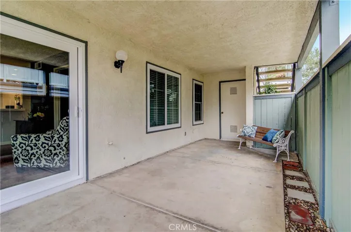 18242 Parkview Lane Unit 101, Huntington Beach, California 92648