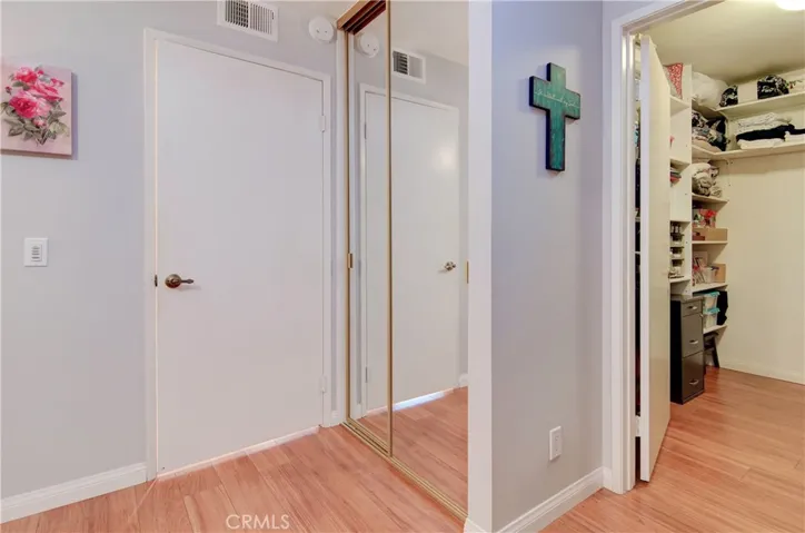 18242 Parkview Lane Unit 101, Huntington Beach, California 92648