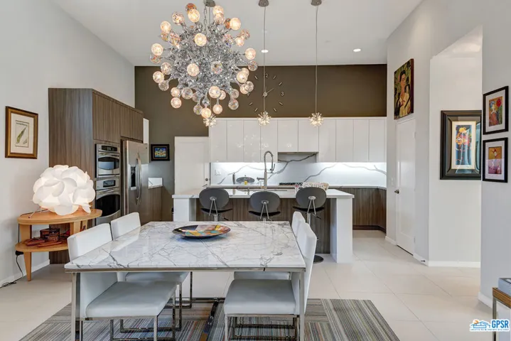 582 Skylar Lane, Palm Springs, California 92262