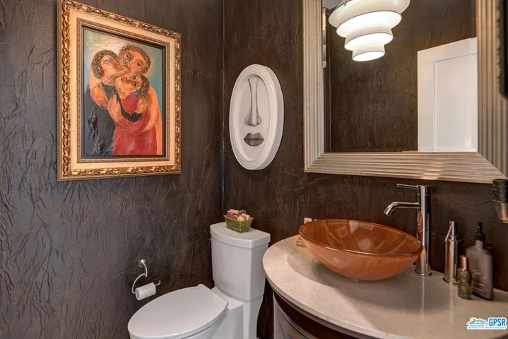 582 Skylar Lane, Palm Springs, California 92262