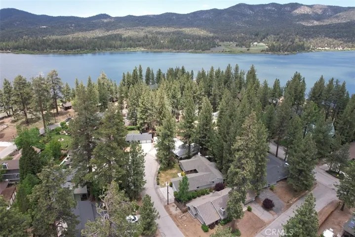 219 Finch Drive, Big Bear Lake, California 92315