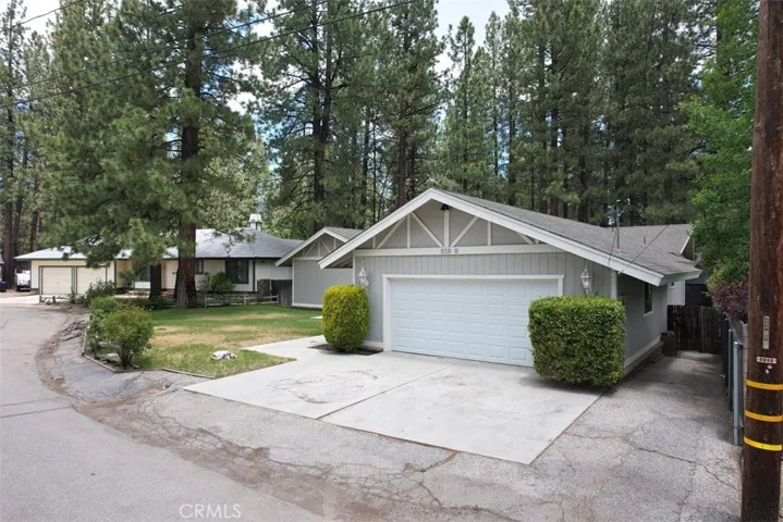 219 Finch Drive, Big Bear Lake, California 92315