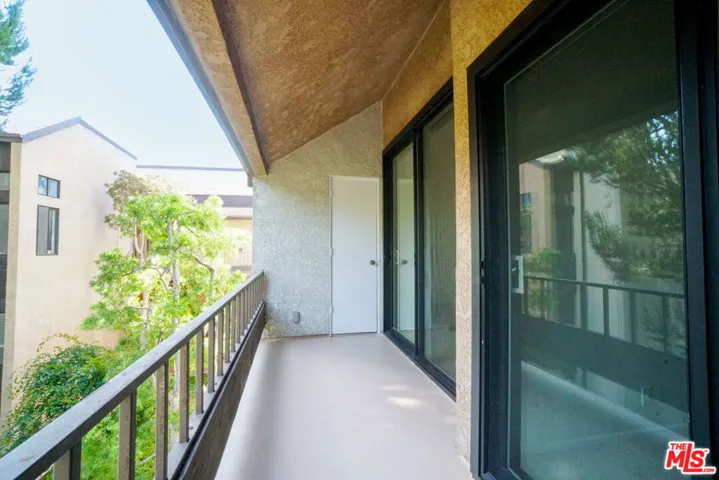 8675 Falmouth Avenue 317, Playa Del Rey, California 90293