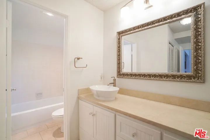 8675 Falmouth Avenue 317, Playa Del Rey, California 90293