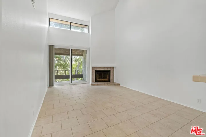 8675 Falmouth Avenue 317, Playa Del Rey, California 90293