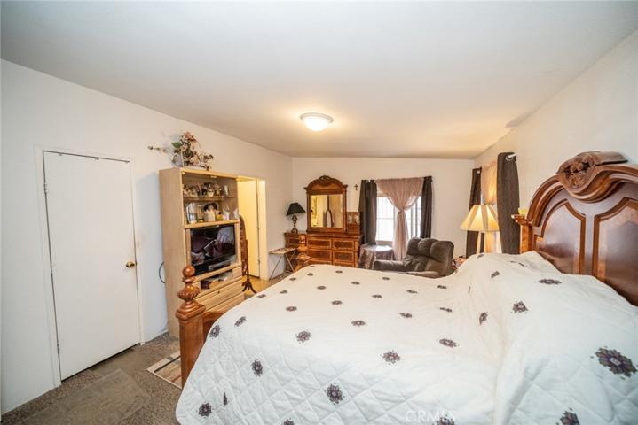 2598 Ayala Drive Unit 60, Rialto, California 92377