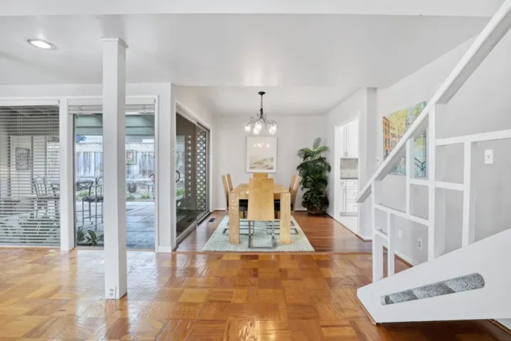 859 Balboa Avenue, Pacific Grove, California 93950
