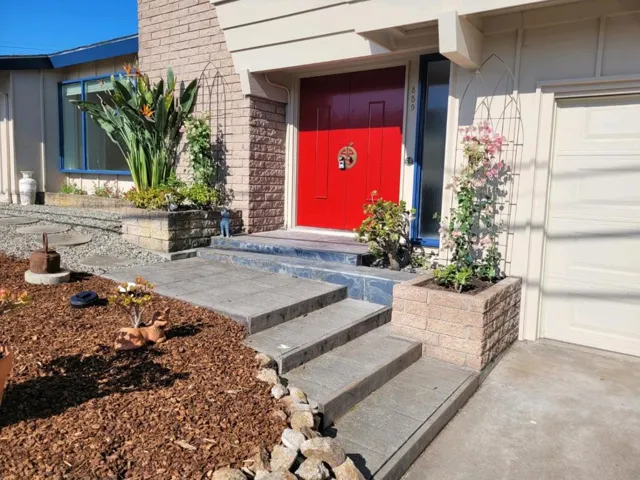859 Balboa Avenue, Pacific Grove, California 93950