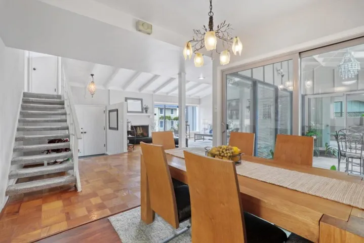 859 Balboa Avenue, Pacific Grove, California 93950