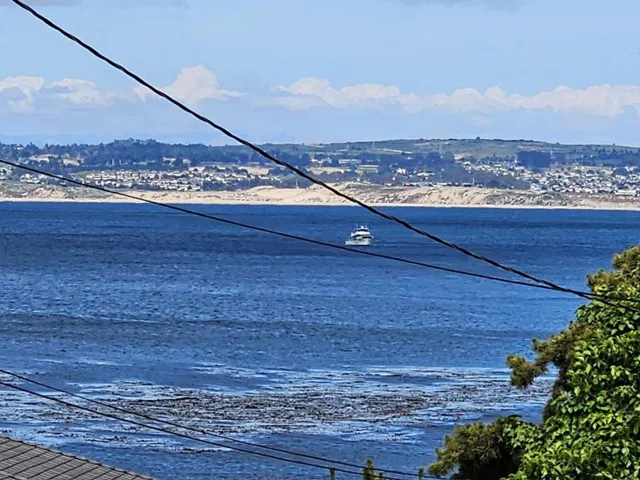 859 Balboa Avenue, Pacific Grove, California 93950