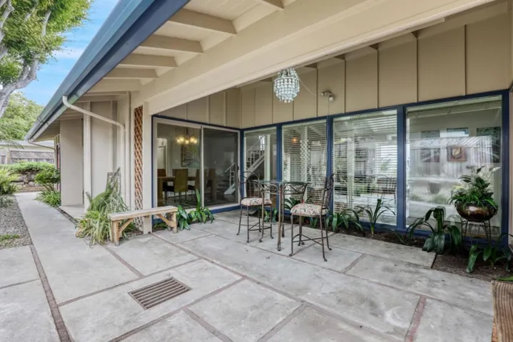 859 Balboa Avenue, Pacific Grove, California 93950