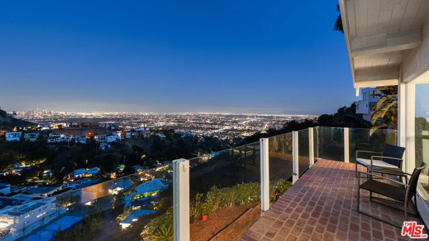 2199 Sunset Plaza Drive, Los Angeles, California 90069