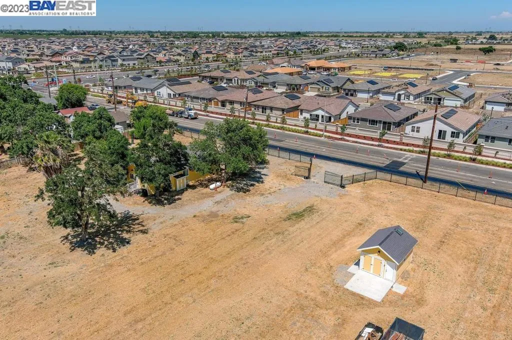 6381 Sellers Ave, Oakley, California 94561 home-pic-4