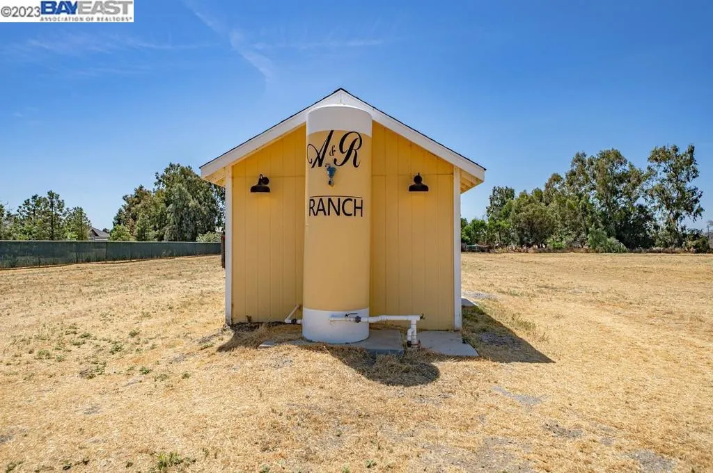 6381 Sellers Ave, Oakley, California 94561 home-pic-11