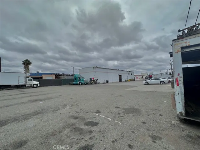 2400 E 70th Street, Long Beach, California 90805