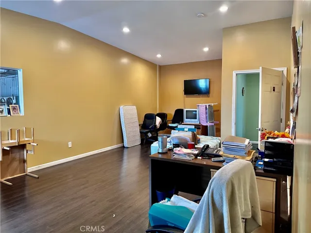 2400 E 70th Street, Long Beach, California 90805