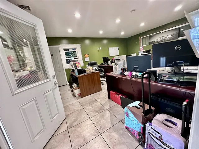 2400 E 70th Street, Long Beach, California 90805