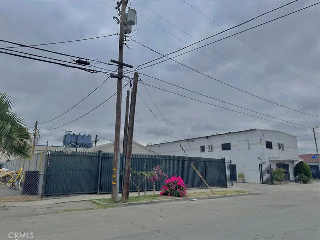 2400 E 70th Street, Long Beach, California 90805