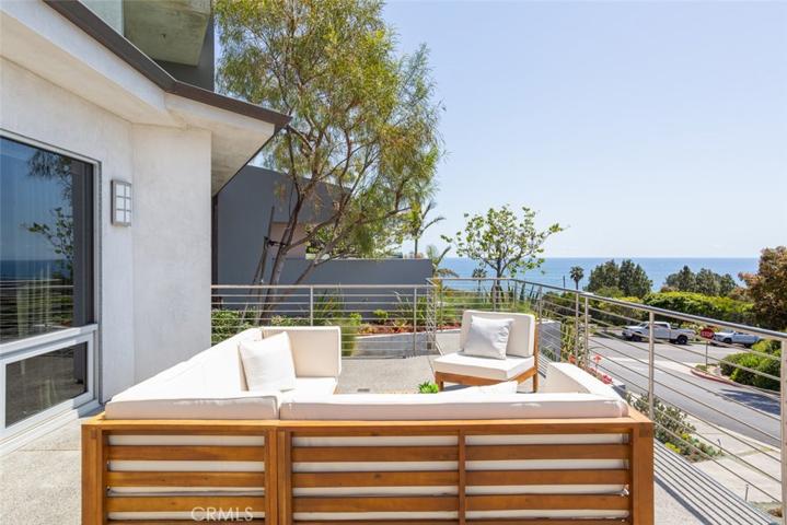 30872 Driftwood Drive, Laguna Beach, California 92651