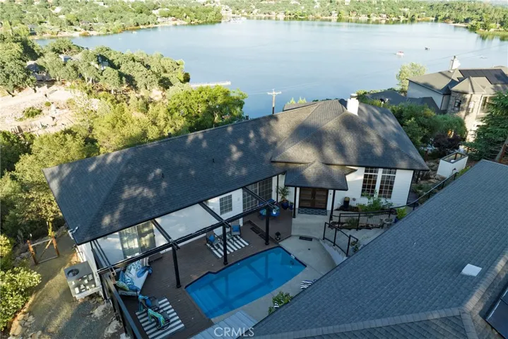 Eight tenths of an acre on lake-adjacent property with incredible views and quiet neighborhood makes for the perfect getaway home.