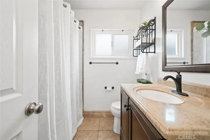 4226 Los Coyotes Diagonal, Lakewood, California 90713