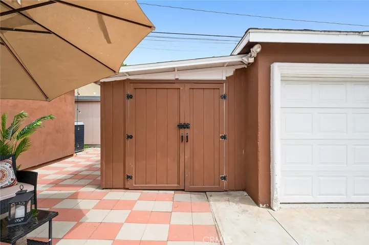 4226 Los Coyotes Diagonal, Lakewood, California 90713