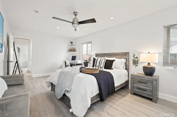 4226 Los Coyotes Diagonal, Lakewood, California 90713
