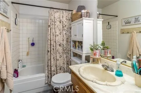 15860 Kasota Road, Apple Valley, California 92307