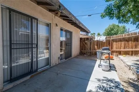 15860 Kasota Road, Apple Valley, California 92307