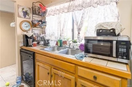 15860 Kasota Road, Apple Valley, California 92307