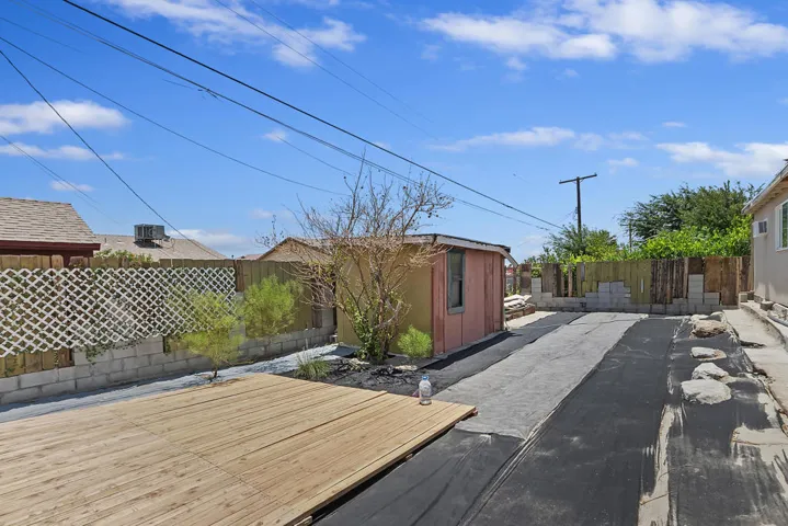 026_Backyard
