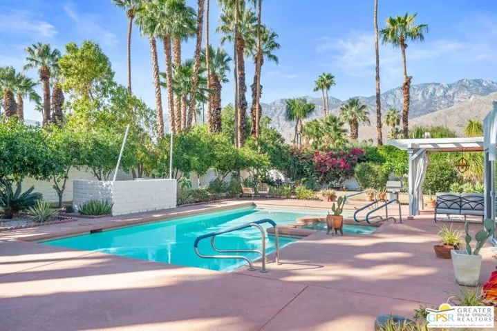 2755 E Sonora Road, Palm Springs, California 92264