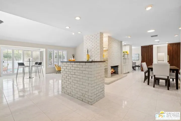 2755 E Sonora Road, Palm Springs, California 92264
