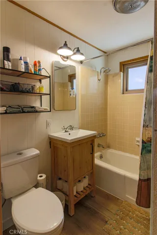 33336 Wild Cherry Drive, Green Valley Lake, California 92341