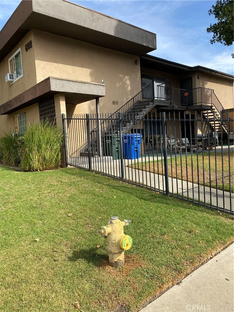 602 Karesh Avenue, Pomona, California 91767, ,Residential Income,For Sale,Karesh,WS23111970