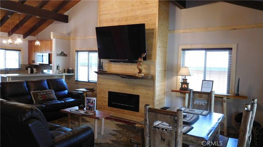 1112 Sugarloaf Boulevard, Big Bear, California 92314