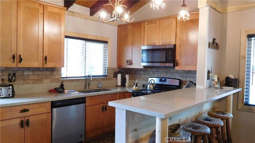 1112 Sugarloaf Boulevard, Big Bear, California 92314