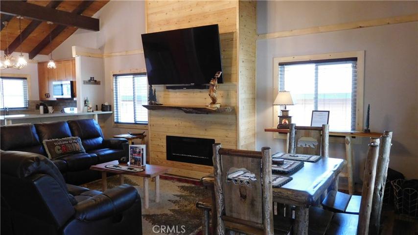 1112 Sugarloaf Boulevard, Big Bear, California 92314