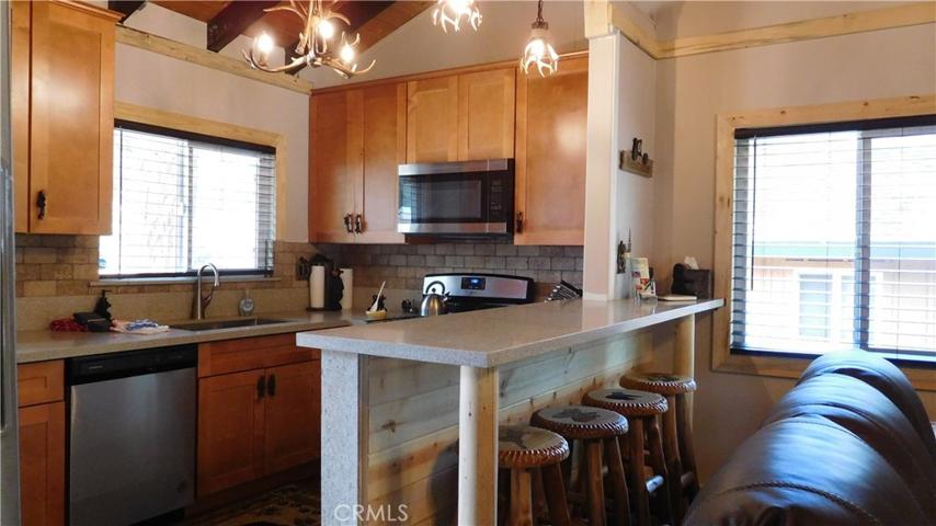 1112 Sugarloaf Boulevard, Big Bear, California 92314