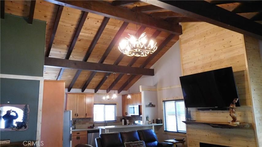 1112 Sugarloaf Boulevard, Big Bear, California 92314