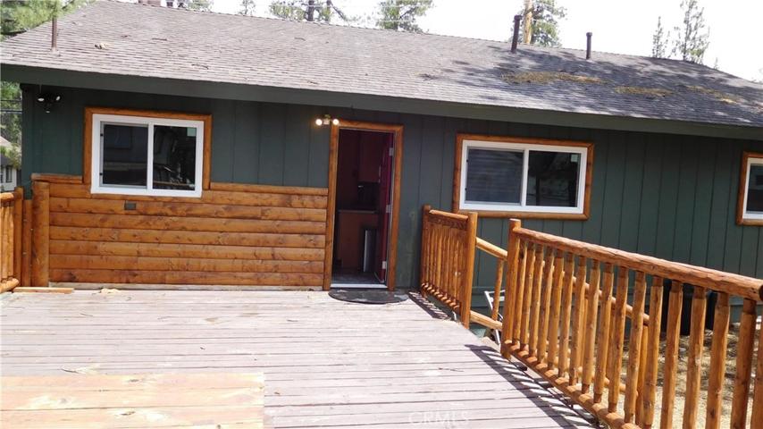 1112 Sugarloaf Boulevard, Big Bear, California 92314