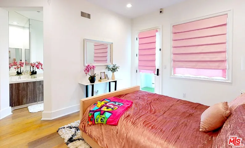 3860 Winford Drive, Tarzana, California 91356