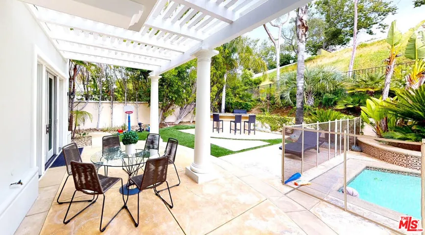 3860 Winford Drive, Tarzana, California 91356
