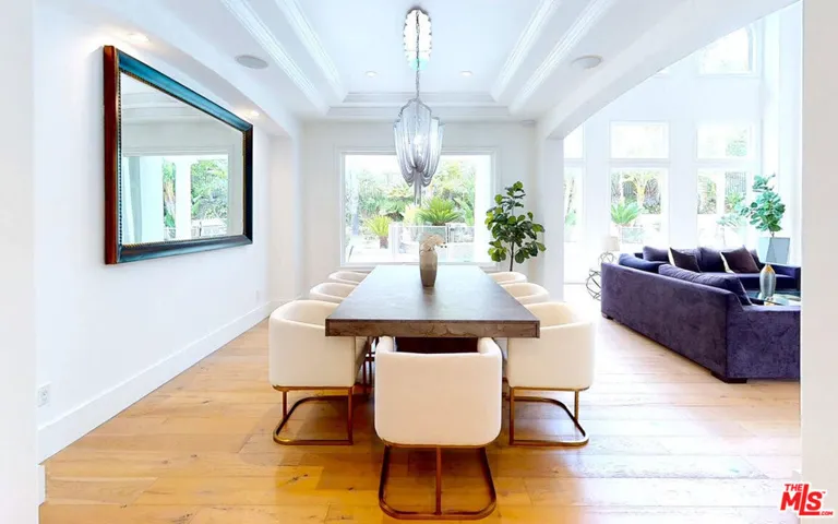 3860 Winford Drive, Tarzana, California 91356