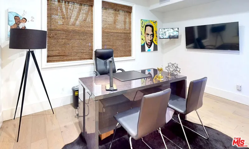 3860 Winford Drive, Tarzana, California 91356