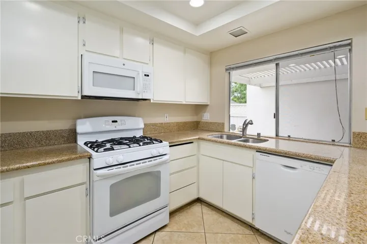 25 Sweet Rain, Irvine, California 92614