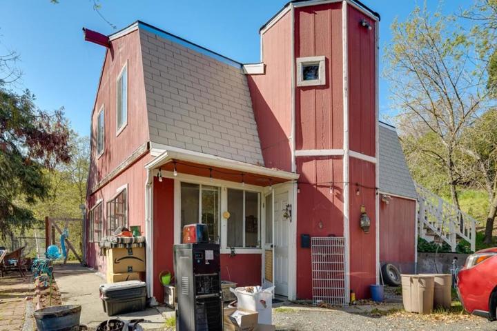 22200 Mount Eden Road, Saratoga, California 95070