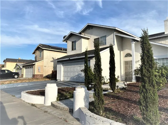 4836 Katrina Place, Palmdale, California 93552
