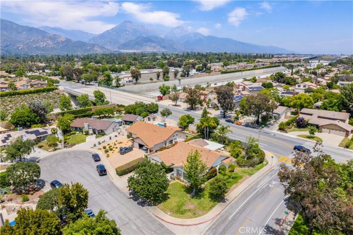1912 Pembroke Court, Claremont, California 91711
