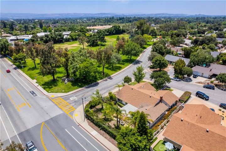1912 Pembroke Court, Claremont, California 91711